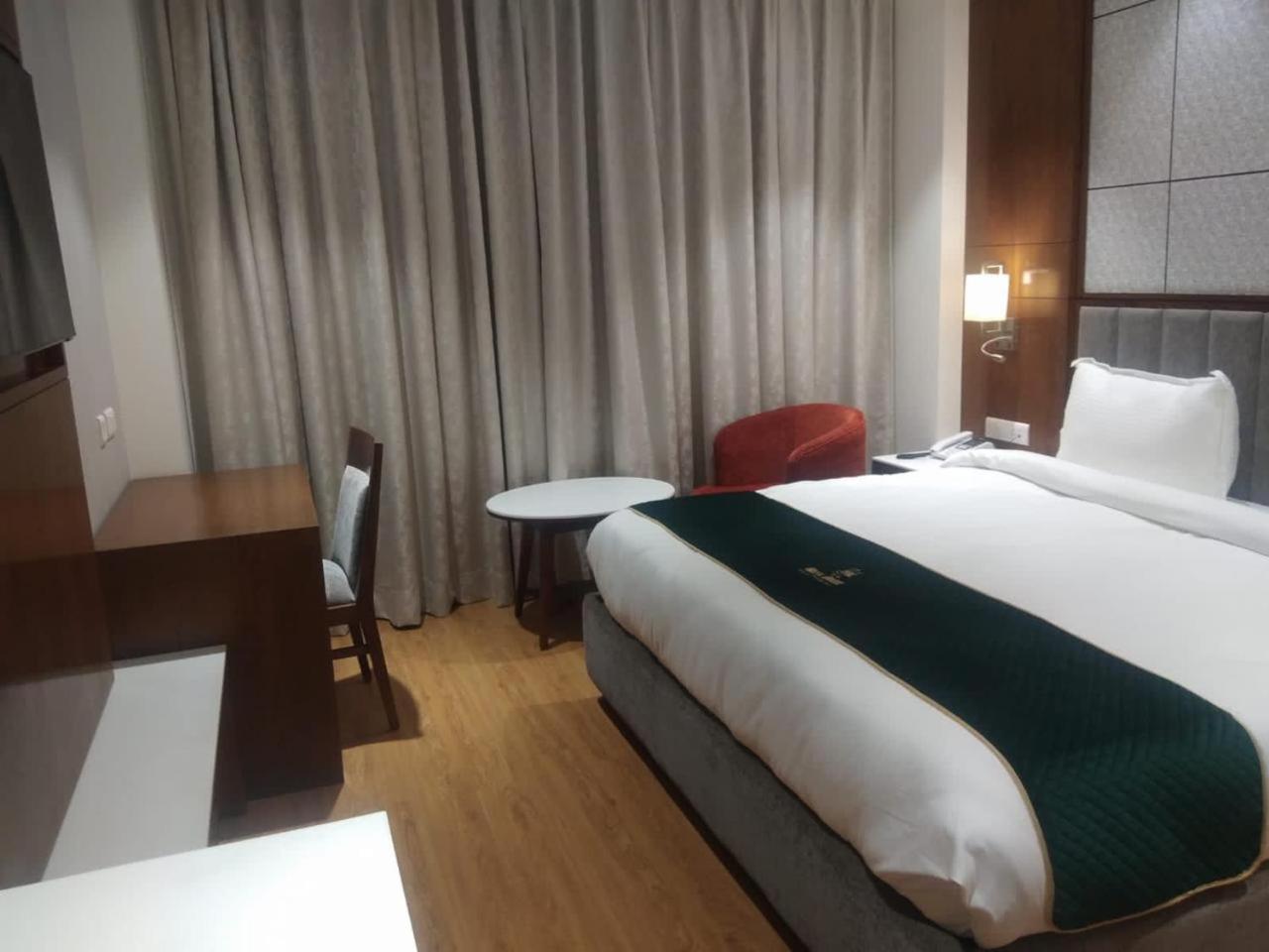 Hotel Rama Continental Prayagraj Luaran gambar